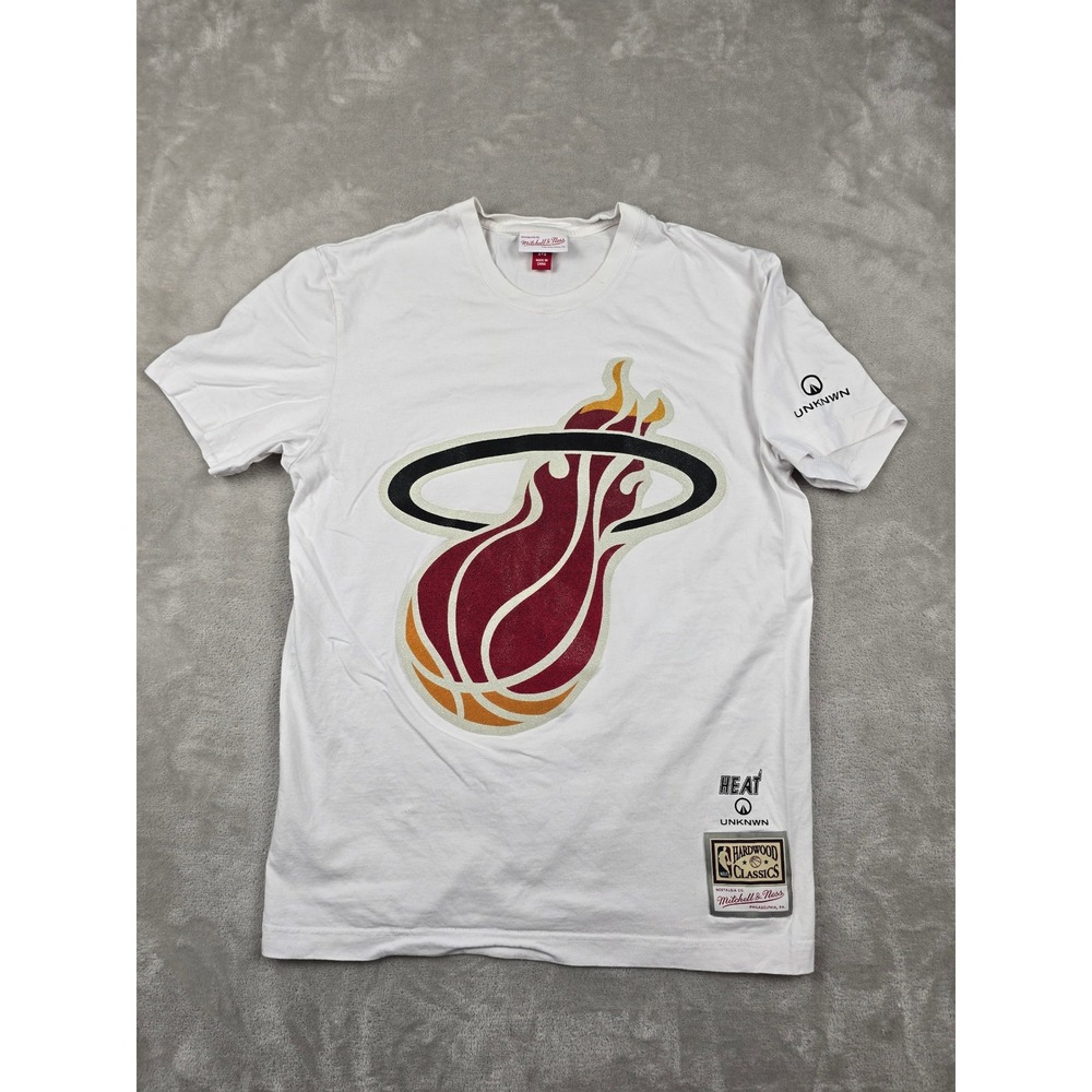 Mitchell & Ness x UNKNWN T-Shirt Mens M White Miami Heat Hardwood Classics *Read
